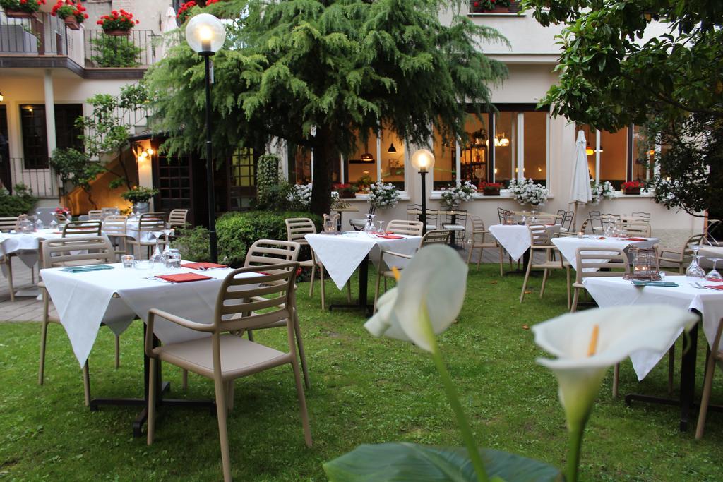 Albergo Locanda Cavallino Toscolano Maderno Dış mekan fotoğraf